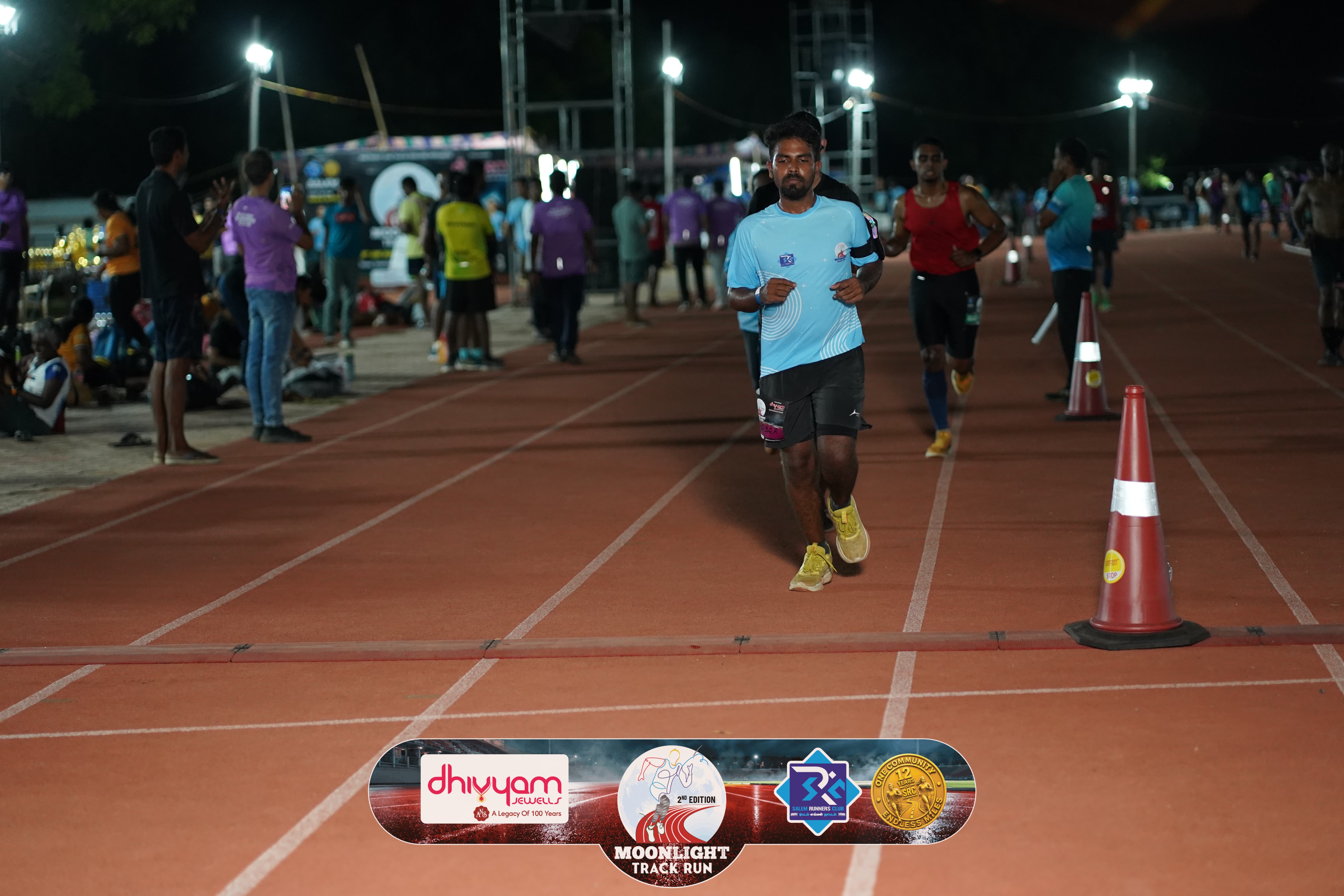 Stadium Runs Moonlight Track Run